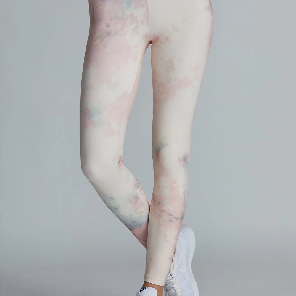 Noli Cloud Tie-Dye Leggings